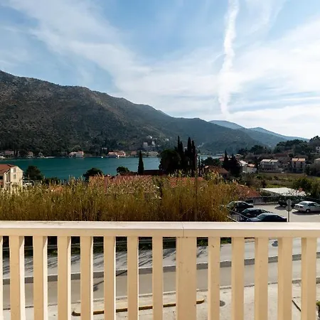 Zaton Bay
